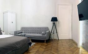 Natalie'S Residence